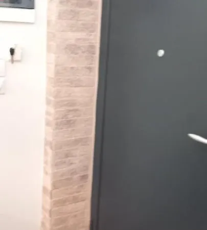 πολυτελεσ στουντιο φαληρο πλησιον ραδιο σιτυ