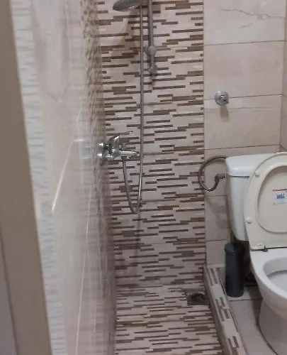 πολυτελεσ στουντιο φαληρο πλησιον ραδιο σιτυ *